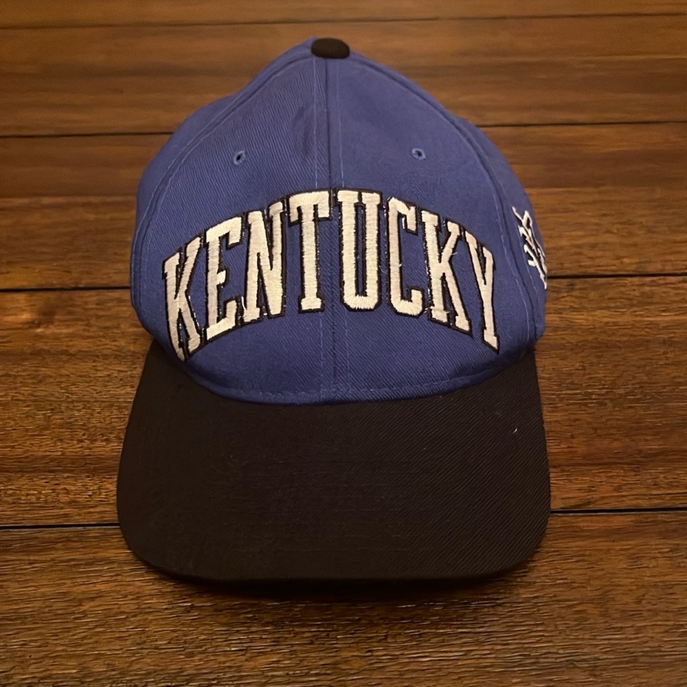 Starter University of Kentucky Wildcats Fitted Hat